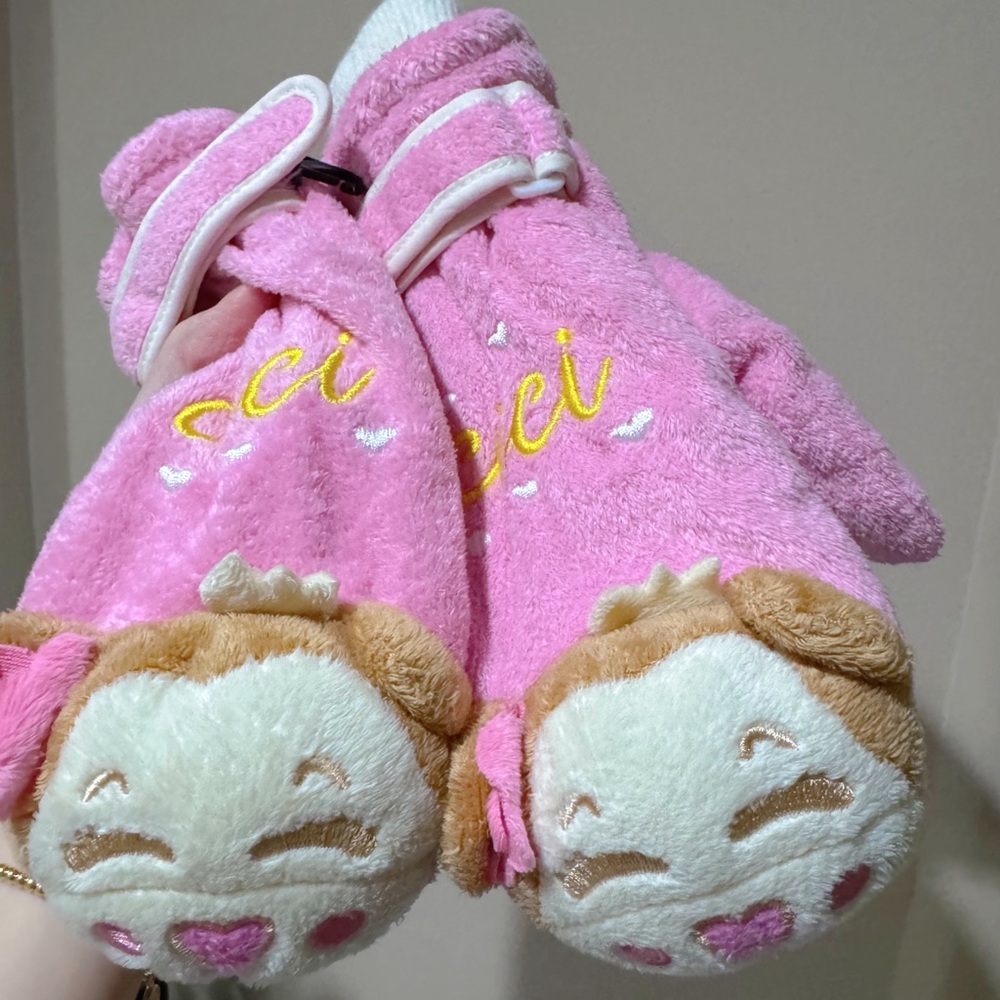 Pink mittens with Cute Faces